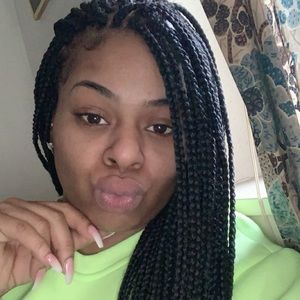 Meet your Posher, Seana